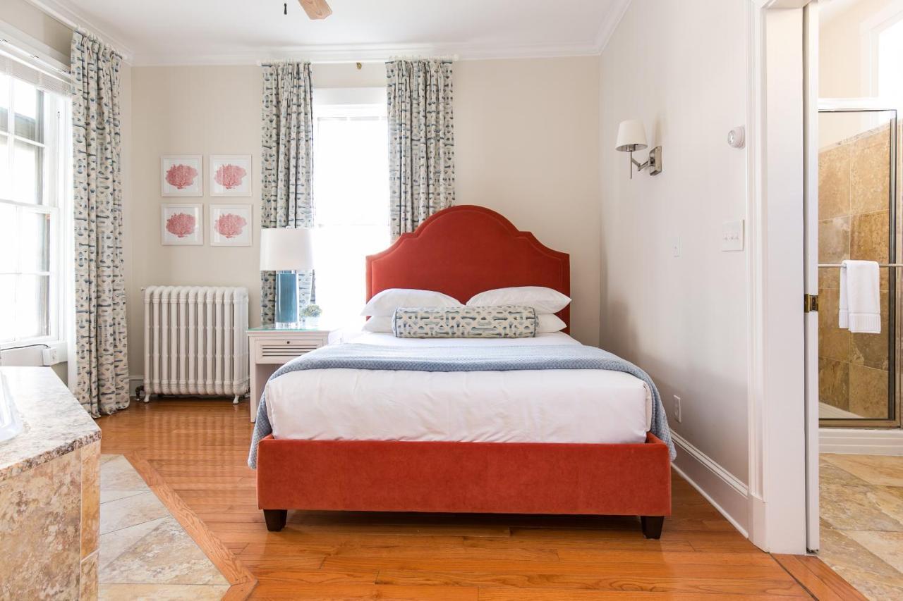 The Bayberry Bed & Breakfast Newport Exterior photo